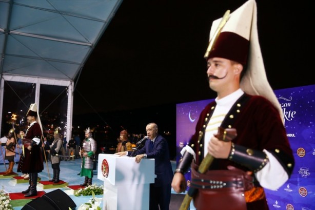 Foto - İstanbul'un fethi görkemli bir törenle kutlandı!