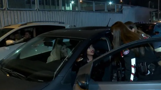 Foto - İstanbul'un göbeğinde kepazelik! Bunlar nasıl kadın?