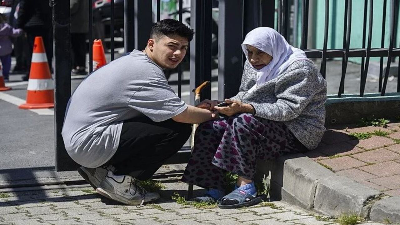 Foto - İstanbul'un hangi ilçesi depremi kaç şiddetinde hissetti! İlçe ilçe açıklandı