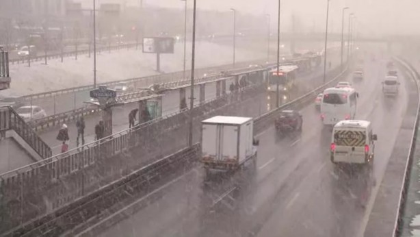 Foto - İstanbul'un karla imtihanı devam ediyor 