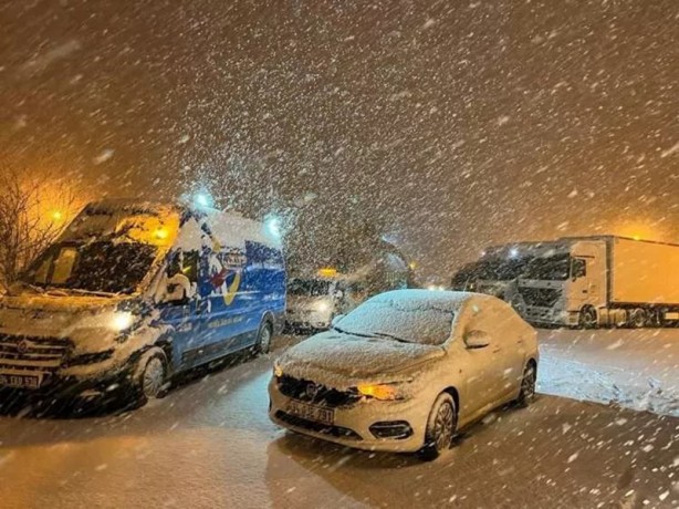 Foto - İstanbul'un karla imtihanı devam ediyor 