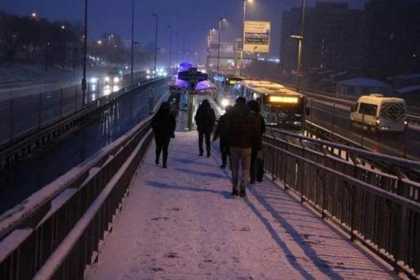 Foto - İstanbul'un karla imtihanı devam ediyor 