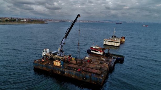 Foto - İstanbul'un marmara sahilindeki hayalet gemi artık parçalarına ayrılıyor