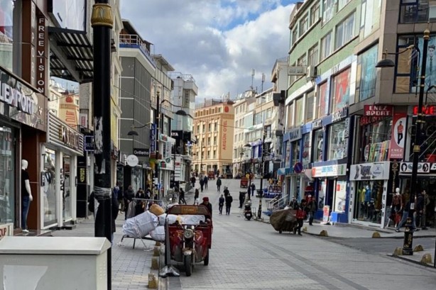 Foto - İstanbul'un merkezinden çok kötü haber! Dükkanlar kapanmaya başladı