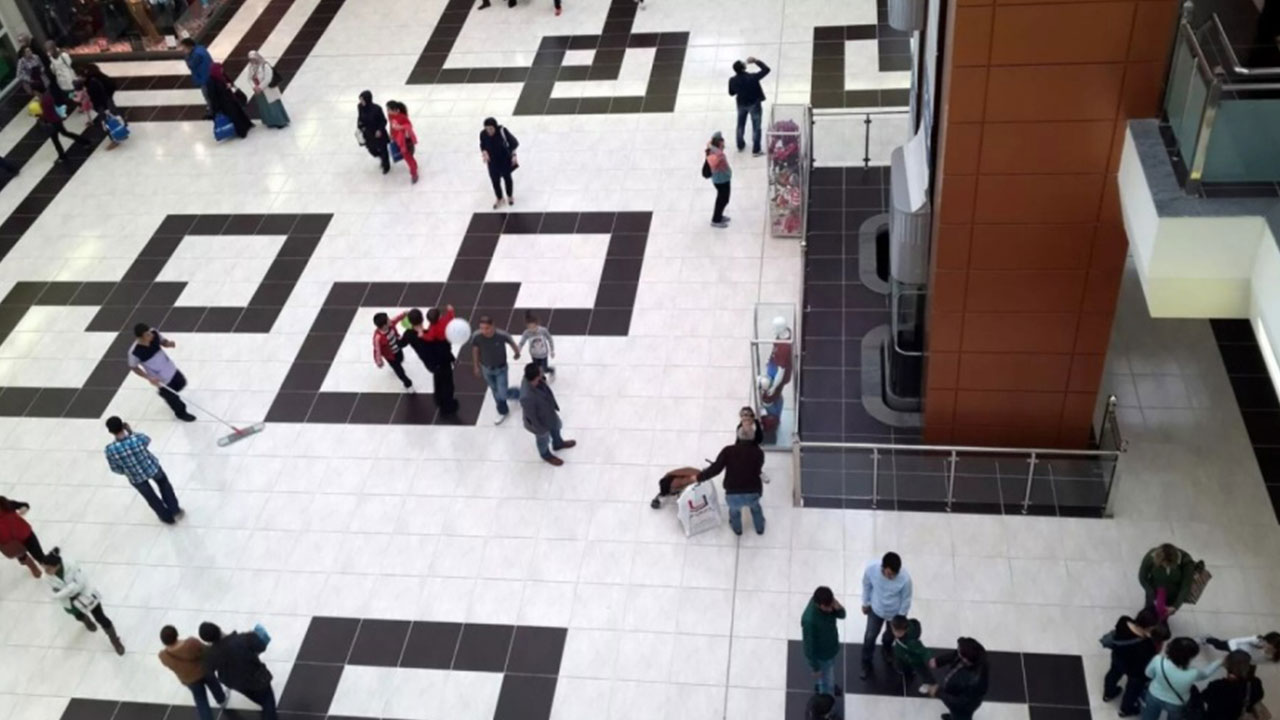 Foto - İstanbul'un meşhur AVM'si satılıyor! Ünlü holding alacak