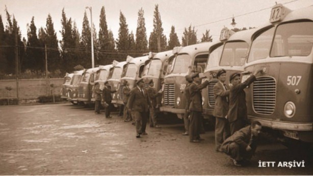 Foto - İstanbul'un nostaljik ulaşım araçları