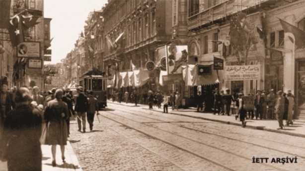 Foto - İstanbul'un nostaljik ulaşım araçları