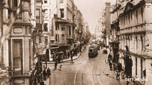 Foto - İstanbul'un nostaljik ulaşım araçları