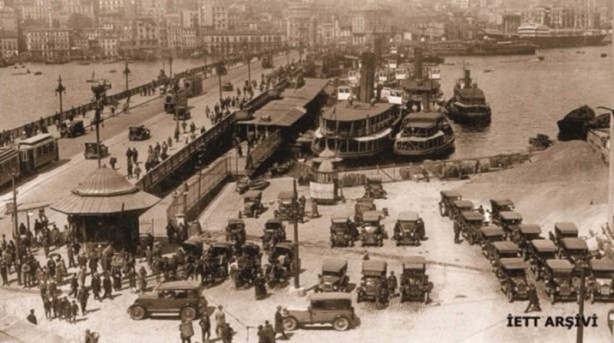 Foto - İstanbul'un nostaljik ulaşım araçları