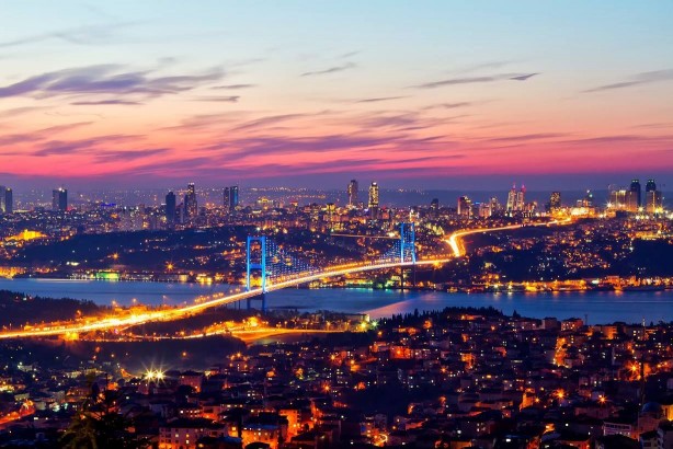 İstanbul'un o halini görenler inanamadı! Kentte kalanlar gerçek bayramı yaşıyor
