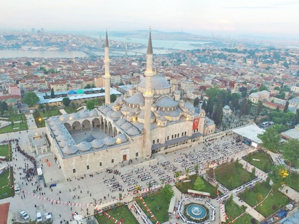 Foto - İstanbul’un önemli camilerinden bazılarını sizler için derledik: Peki sizin tercihiniz neresi? ‘Bayram Namazı’nı hangi camide kılmalı?