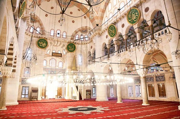 Foto - İstanbul’un önemli camilerinden bazılarını sizler için derledik: Peki sizin tercihiniz neresi? ‘Bayram Namazı’nı hangi camide kılmalı?