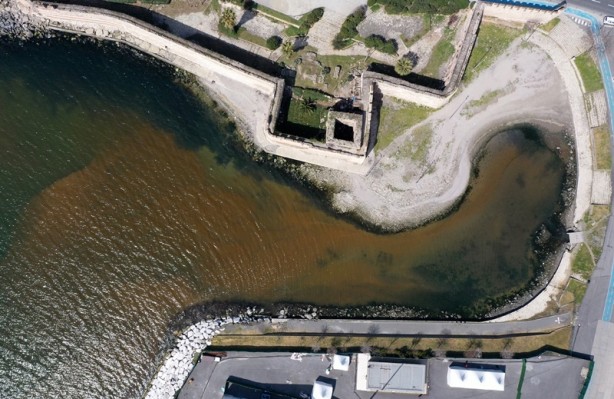 Foto - İstanbul'un sahillerinde kirlilik! Vatandaşlar tepkili