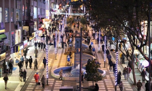 Foto - İstanbul'un en kalabalık ilçesi belli oldu! Bakın ne çok nereli yaşıyor