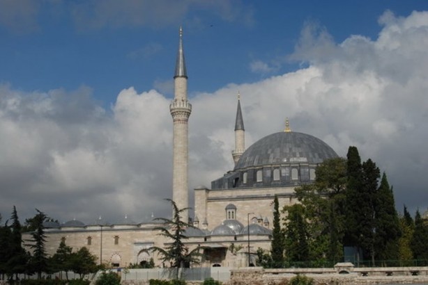 Foto - İstanbul'un yatır ve türbeleri