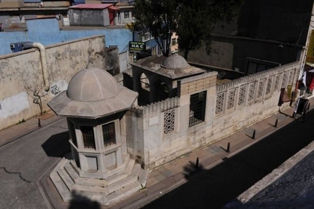 Foto - İstanbul'un yatır ve türbeleri