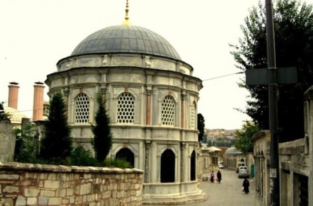 Foto - İstanbul'un yatır ve türbeleri