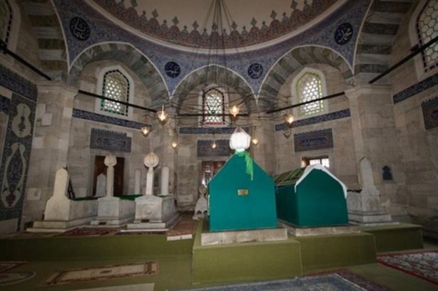 Foto - İstanbul'un yatır ve türbeleri