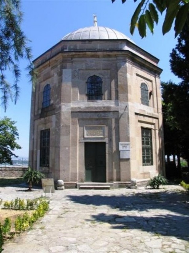 Foto - İstanbul'un yatır ve türbeleri