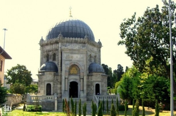 Foto - İstanbul'un yatır ve türbeleri