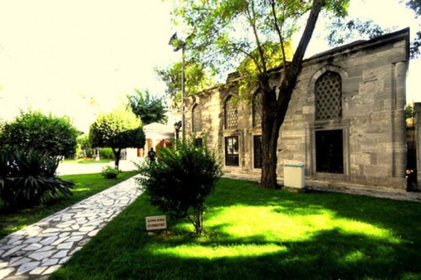 Foto - İstanbul'un yatır ve türbeleri