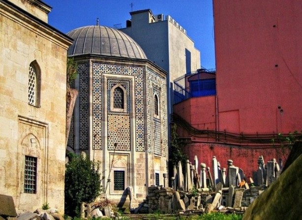 Foto - İstanbul'un yatır ve türbeleri