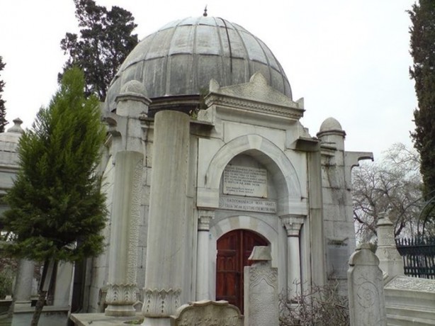 Foto - İstanbul'un yatır ve türbeleri