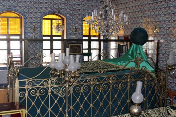 Foto - İstanbul'un yatır ve türbeleri