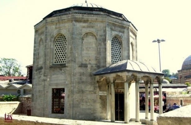 Foto - İstanbul'un yatır ve türbeleri