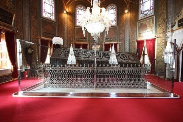 Foto - İstanbul'un yatır ve türbeleri