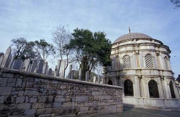 Foto - İstanbul'un yatır ve türbeleri