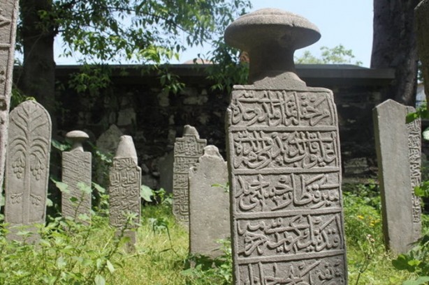 Foto - İstanbul'un yatır ve türbeleri