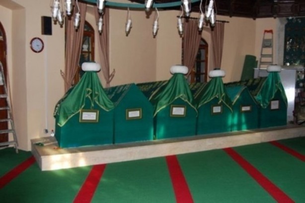 Foto - İstanbul'un yatır ve türbeleri