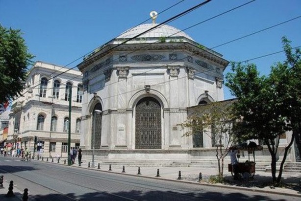 Foto - İstanbul'un yatır ve türbeleri