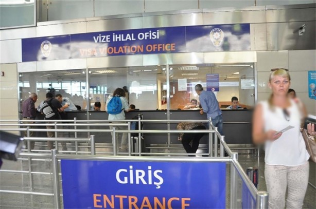 Foto - İşte 15 Temmuz sonrası pasaport kontrol uygulamaları