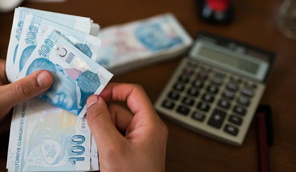 İşte 2025'te memurun cebine girecek maaş