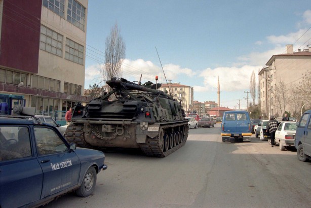 Foto - İşte 28 Şubat'ta Sincan'da yürütülen tanklar