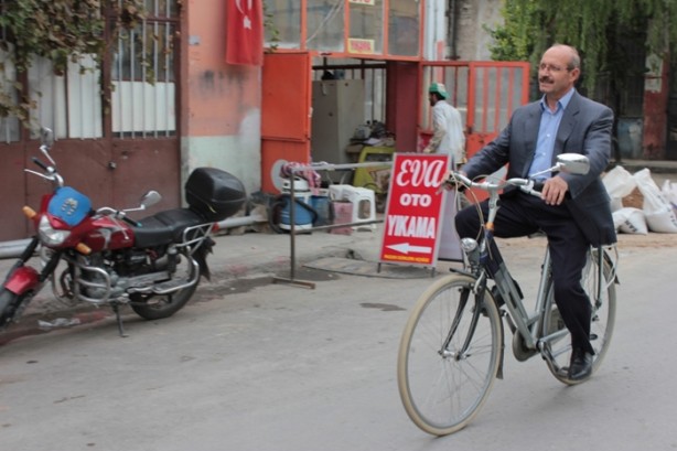 Foto - İşte Ak Parti MYK'sının renkli ismi