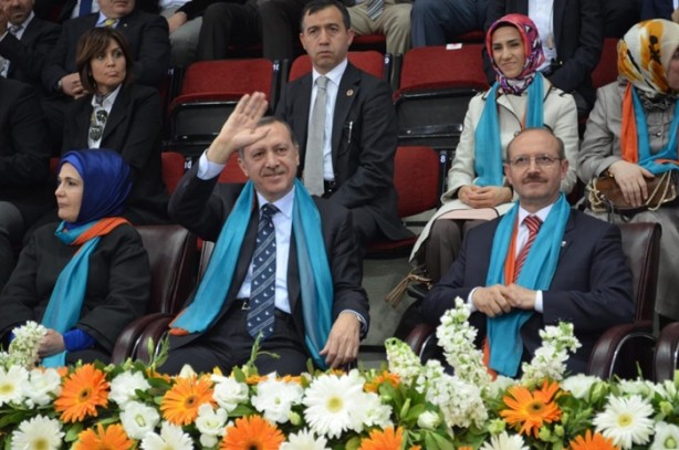 Foto - İşte Ak Parti MYK'sının renkli ismi