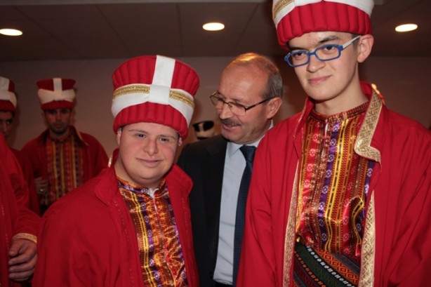Foto - İşte Ak Parti MYK'sının renkli ismi