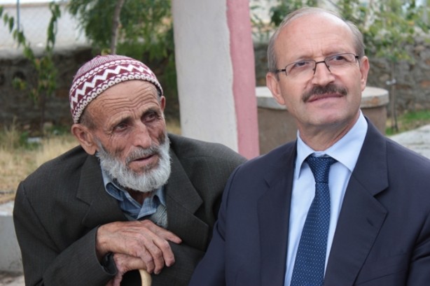 Foto - İşte Ak Parti MYK'sının renkli ismi