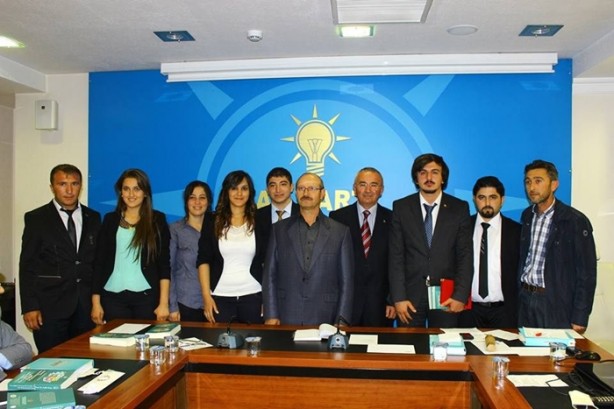 Foto - İşte Ak Parti MYK'sının renkli ismi