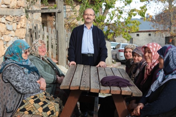 Foto - İşte Ak Parti MYK'sının renkli ismi
