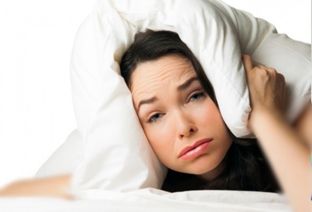  İşte başka bir evde bu yüzden uyuyamıyoruz