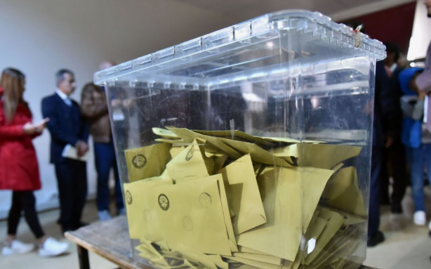 Foto - İşte Başkan Erdoğan'ın masasındaki anket! "Vatandaş bir ceza verdi"