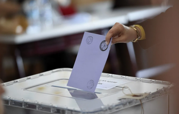 Foto - İşte Başkan Erdoğan'ın masasındaki anket! "Vatandaş bir ceza verdi"