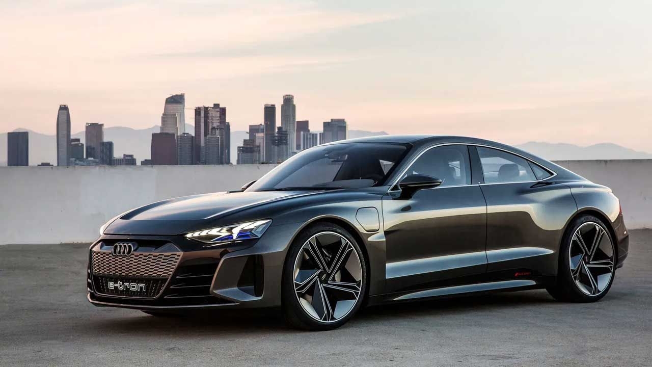 Foto - İşte bayiden çıkar çıkmaz fiyatları çakılan otomobiller! Kontağı çevirir çevirmez yarısı uçup gidiyor