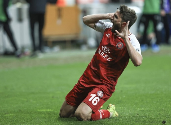 Foto - İşte Beşiktaş'ın yeni kadrosunun ilk ismi... Nihayet iş bitti!