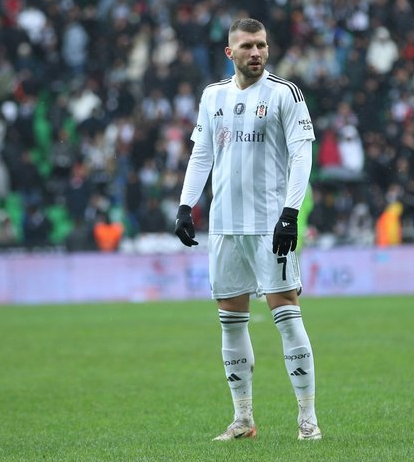 Foto - İşte bu hiç beklenmiyordu! Fernando Santos kararını verdi: Herkesin gözü kulağı derbi öncesi bu haberdeydi…
