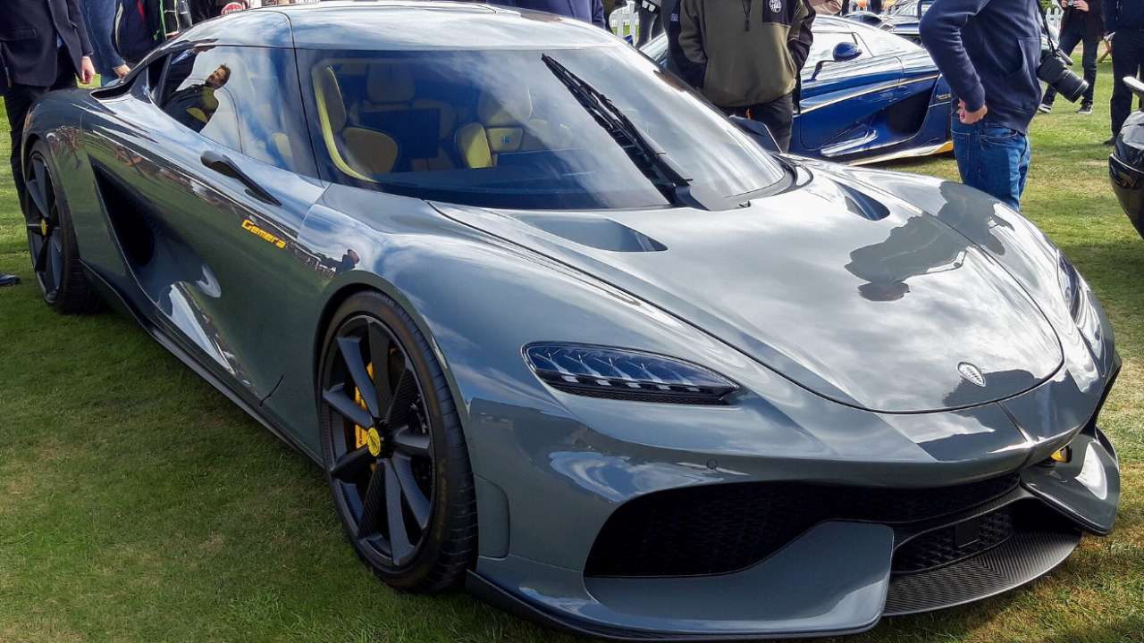 İşte bu yıl piyasaya sürülecek en güçlü otomobiller! Gücün sınırlarını zorlayan otomobiller